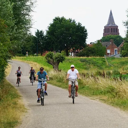 Langs De Maas