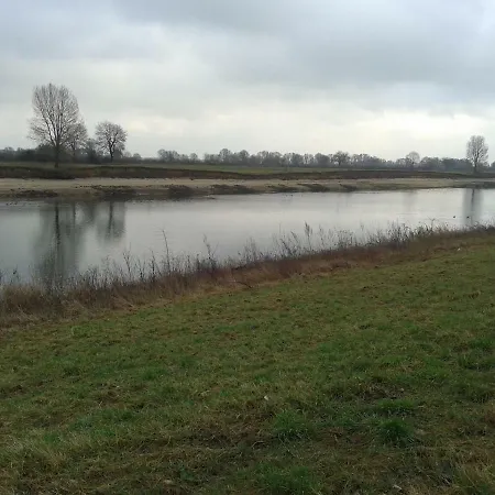 فندق مبيت وإفطار Langs De Maas
