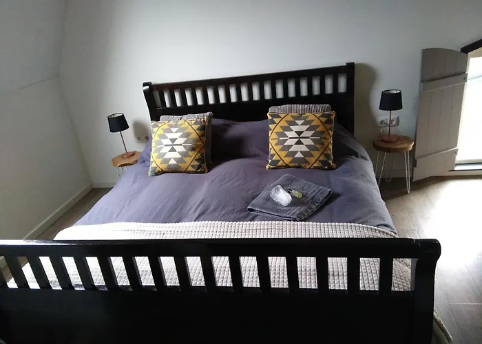 Langs De Maas Bed & Breakfast