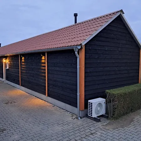 Bed & Breakfast Langs De Maas *