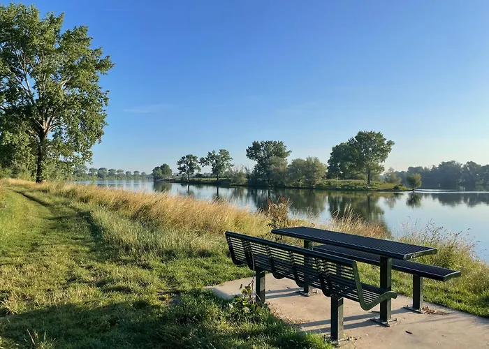 Langs De Maas Bed & Breakfast *