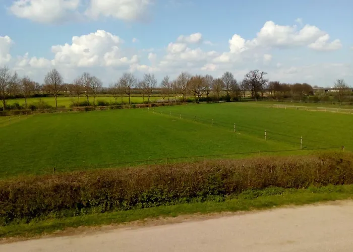 Langs De Maas Bed & Breakfast *